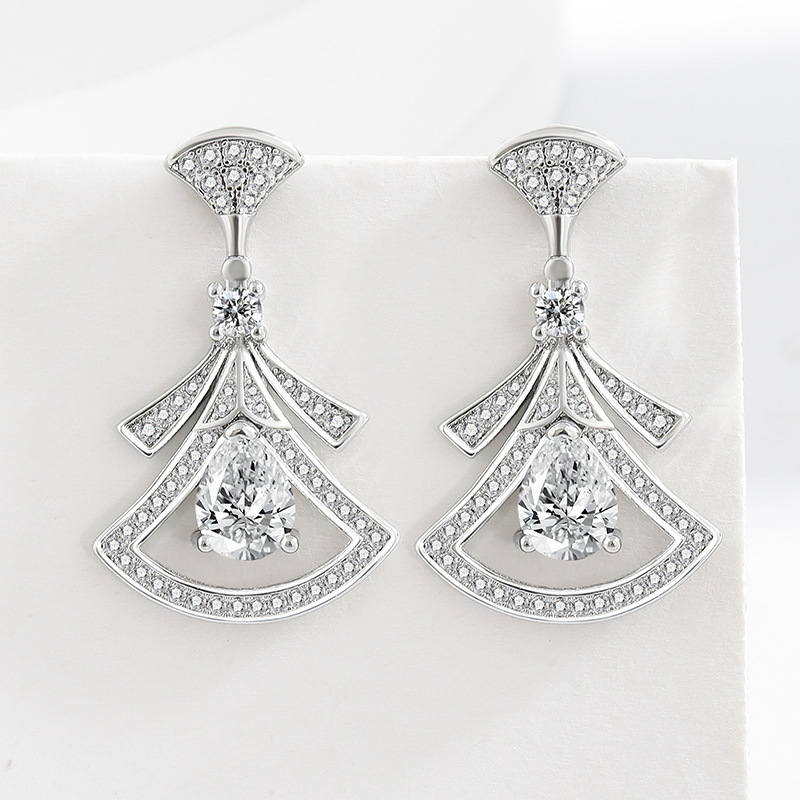 Exquisite, diamantbesetzte, fä – Body Jewelry Lot Bewertung und Preis